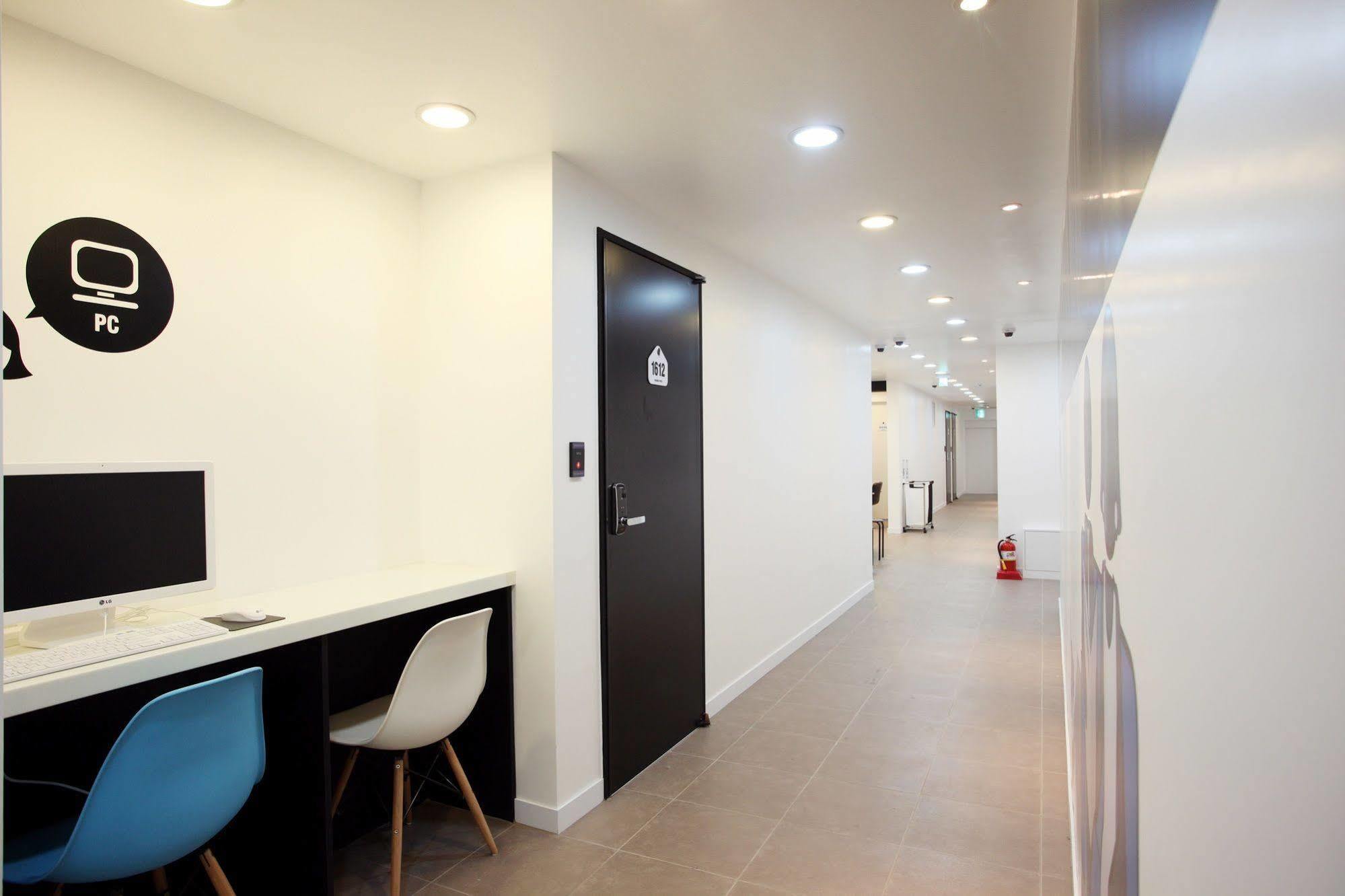 Ekonomy Hotel Myeongdong Central Seoul Exterior photo